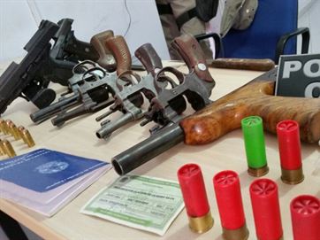 Armas e  munições apreendidas pelas polícias. Foto: Divulgação/Polícia Civil PB
