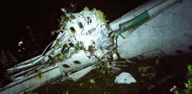 Avião da Chapecoense sofreu acidente durante a viagem à Colômbia. Foto: Reprodução/Twitter
